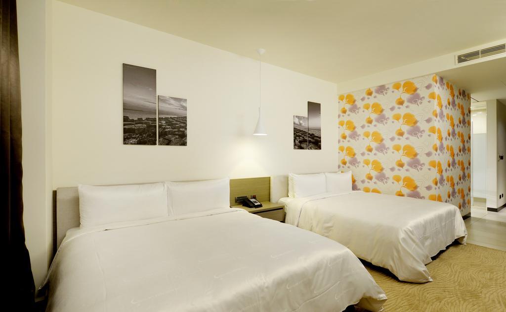 Golden Tulip Glory Fine Hotel Тайнань Екстер'єр фото