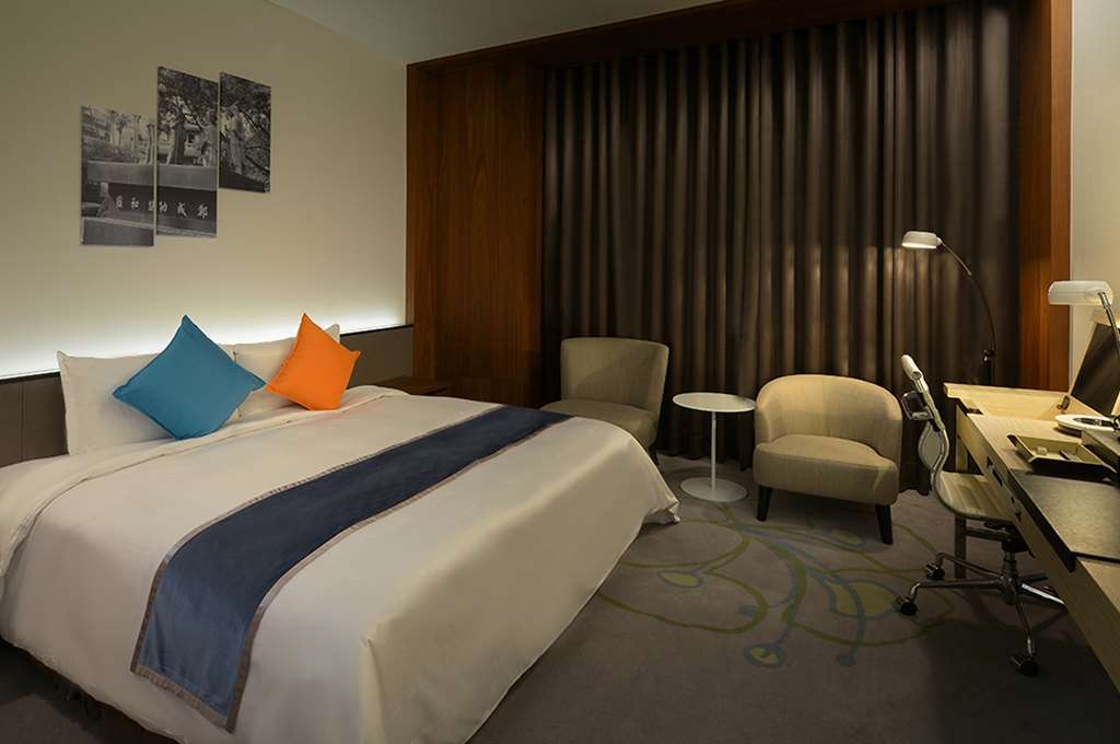 Golden Tulip Glory Fine Hotel Тайнань Номер фото
